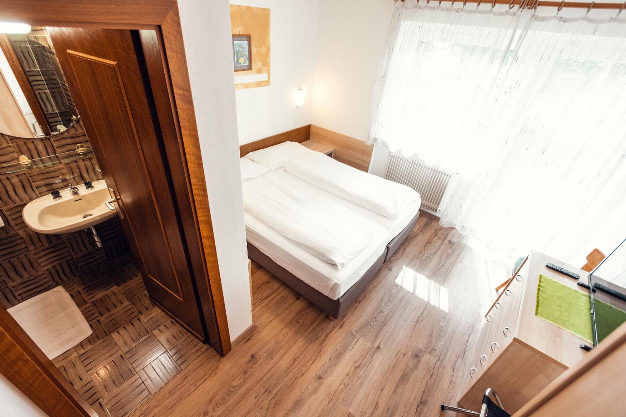 Hotel Panorama กาวาเลเซ ภายนอก รูปภาพ