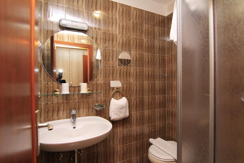 Hotel Panorama กาวาเลเซ ภายนอก รูปภาพ